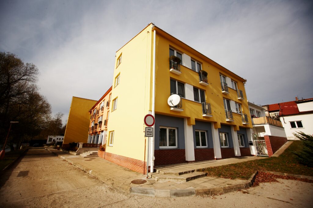 2 pisek